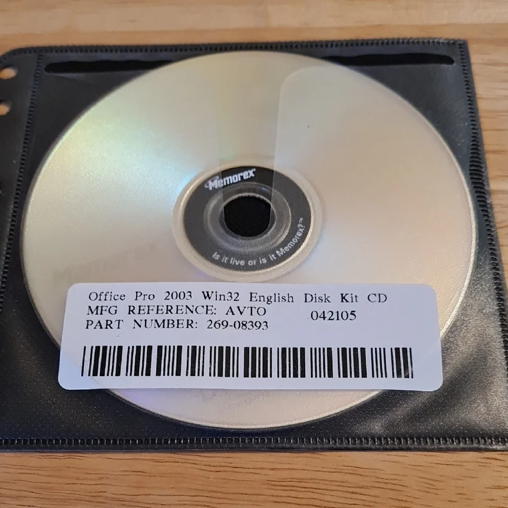 Microsoft Office Pro 2003 CD with Black Case